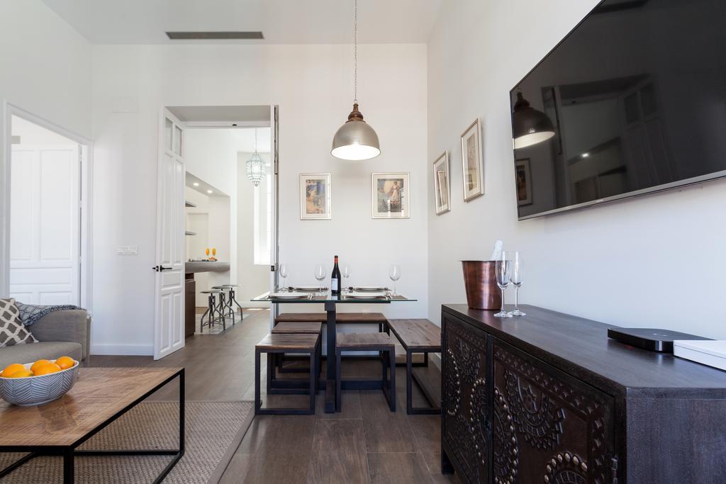 Stunning Boutique - Space Maison Apartments Sevilla Dış mekan fotoğraf